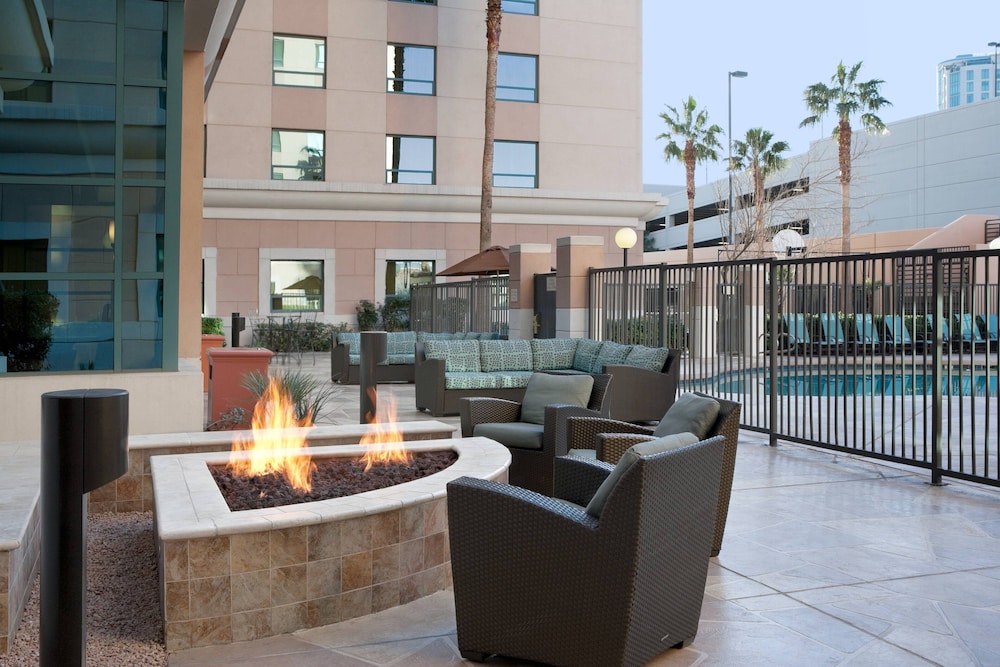 Residence Inn Las Vegas Hughes Center 22/48