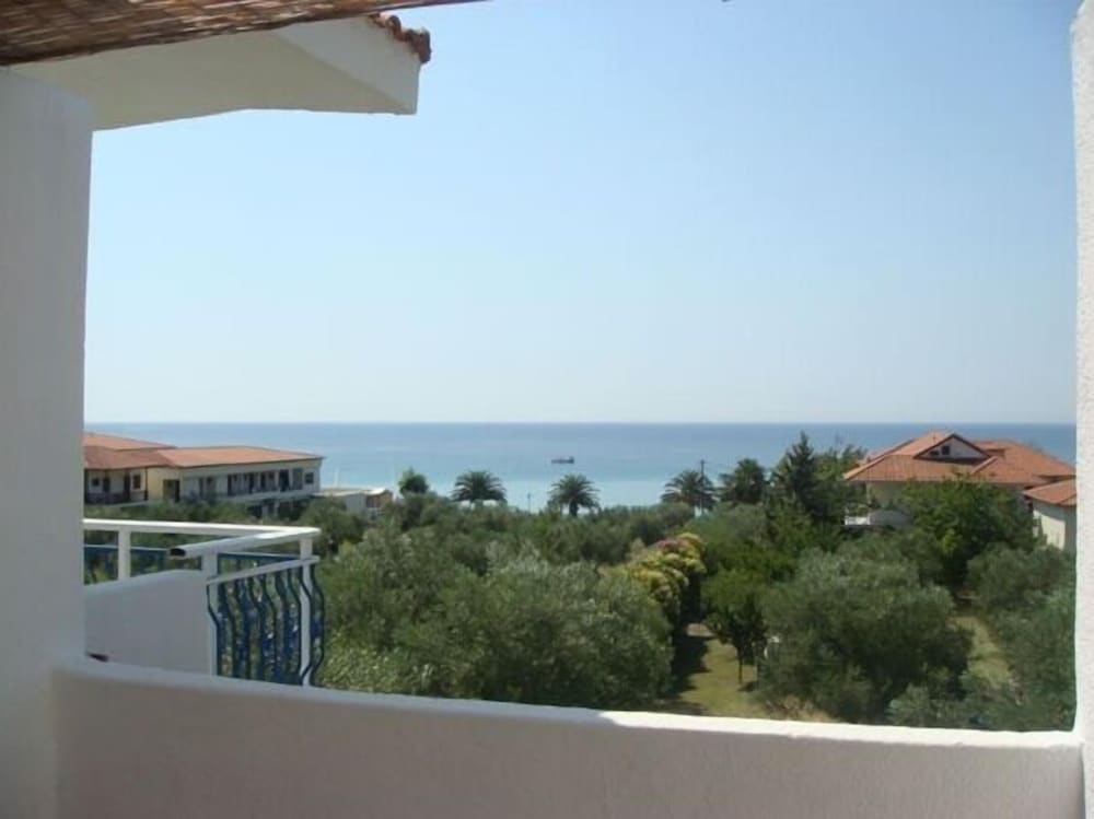 Xenios Faros Apartments 28/36
