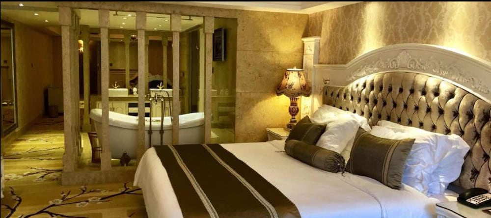 Grand Bravo Hotel 16/63