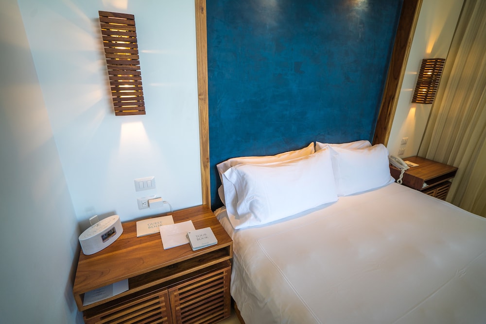 Arenas del Mar Beachfront & Rainforest Resort 18/75