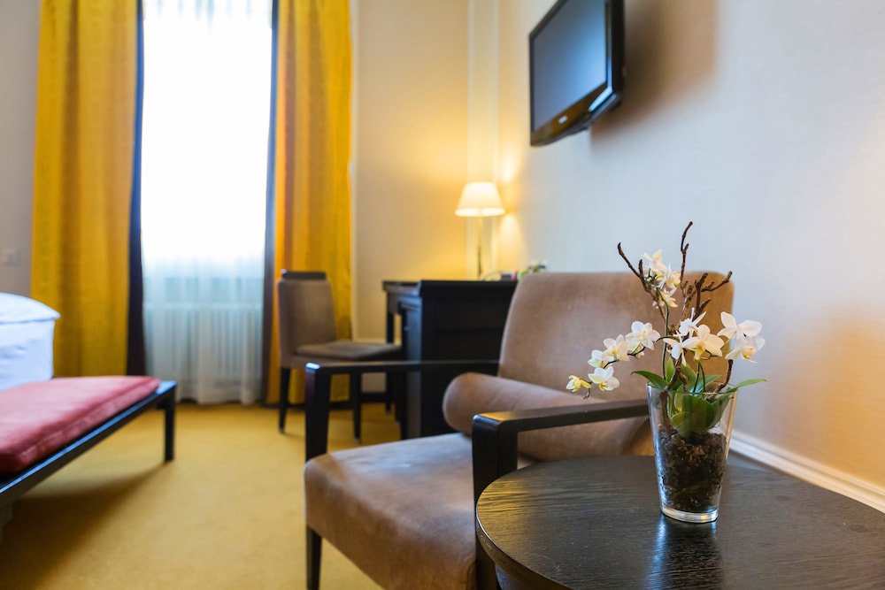 HOTEL EULER 29/43