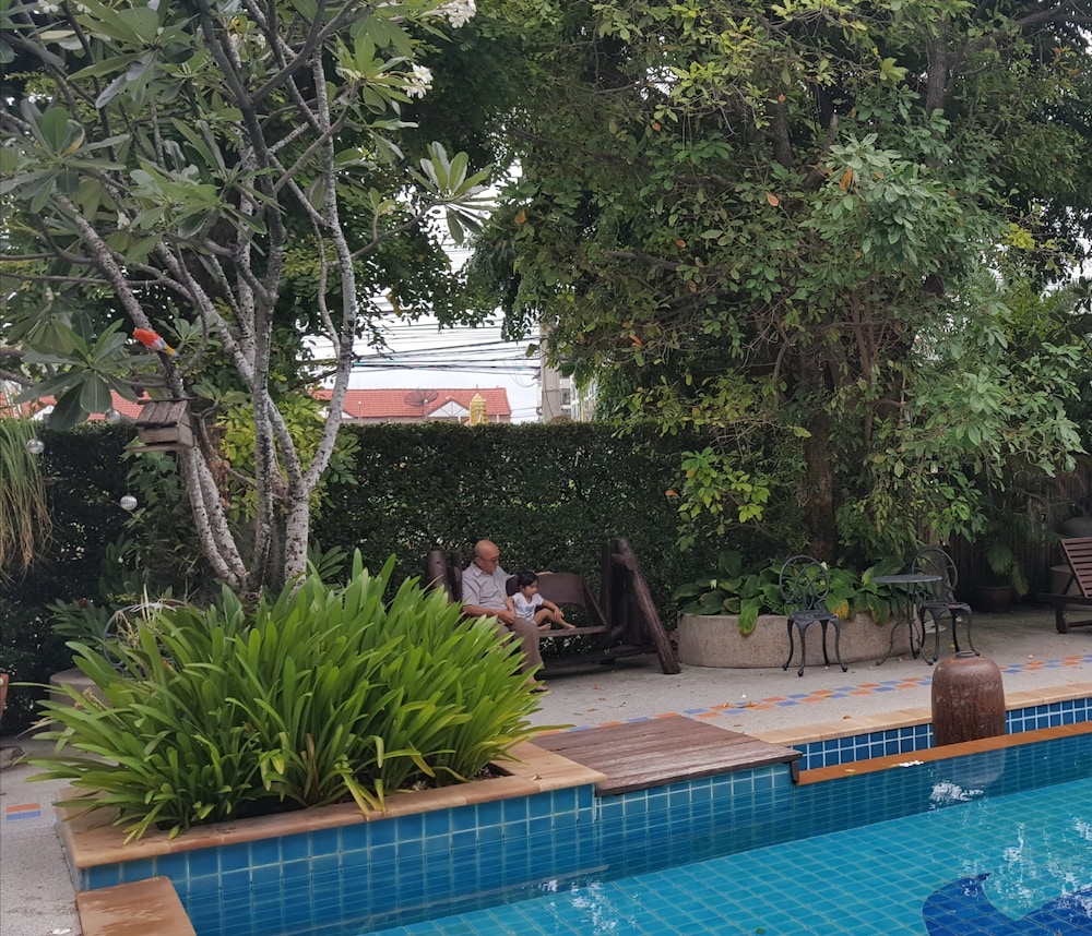 Baan Suksiri Hotel 30/36