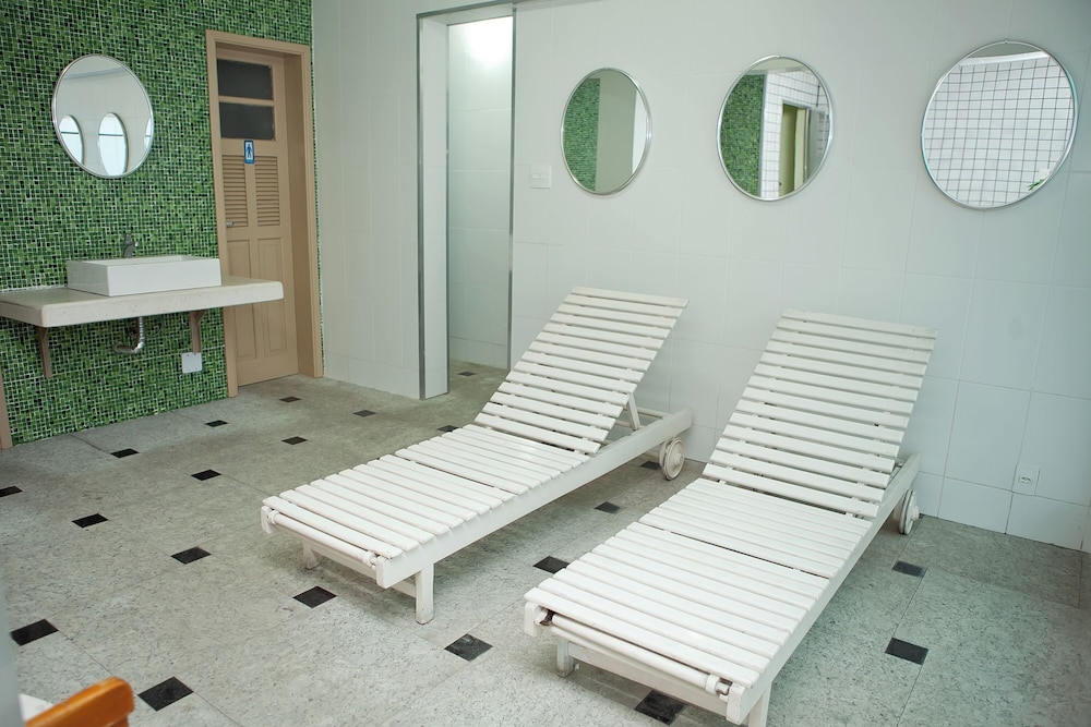 swimming pool spa