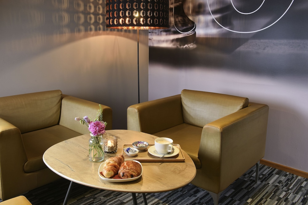Ibis Kortrijk Centrum 36/48