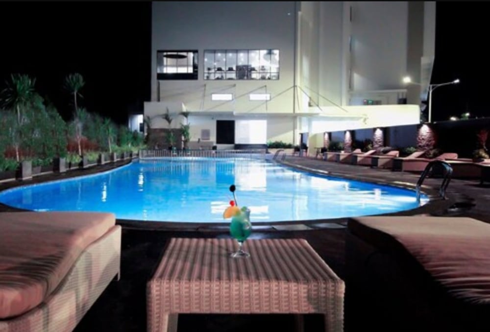 Platinum Balikpapan Hotel Convention Hall 52/64