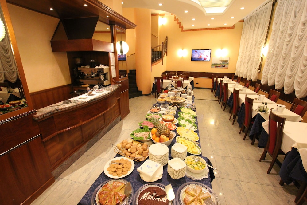 Mokinba Hotel King 52/69