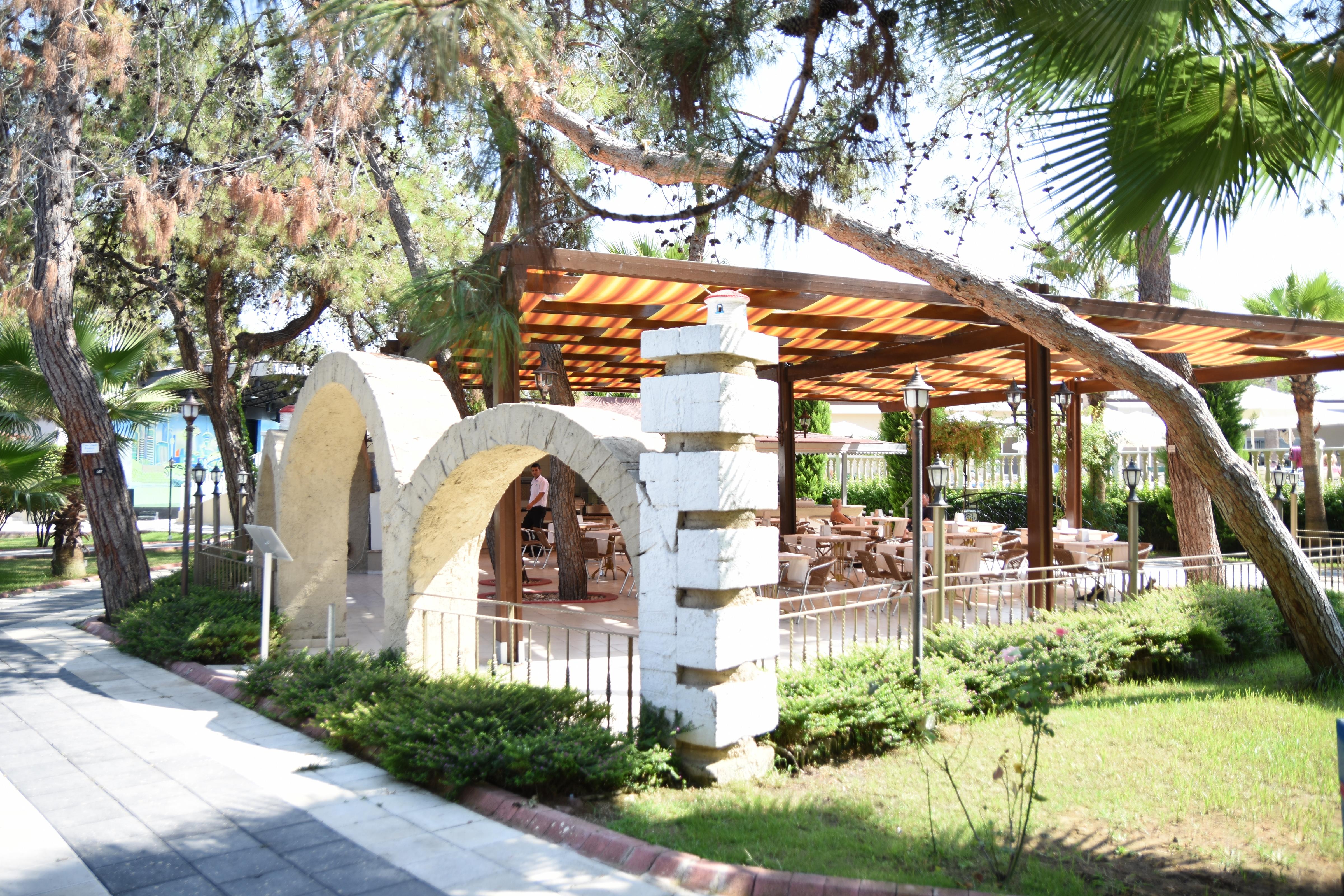 Linda Resort Hotel 46/49