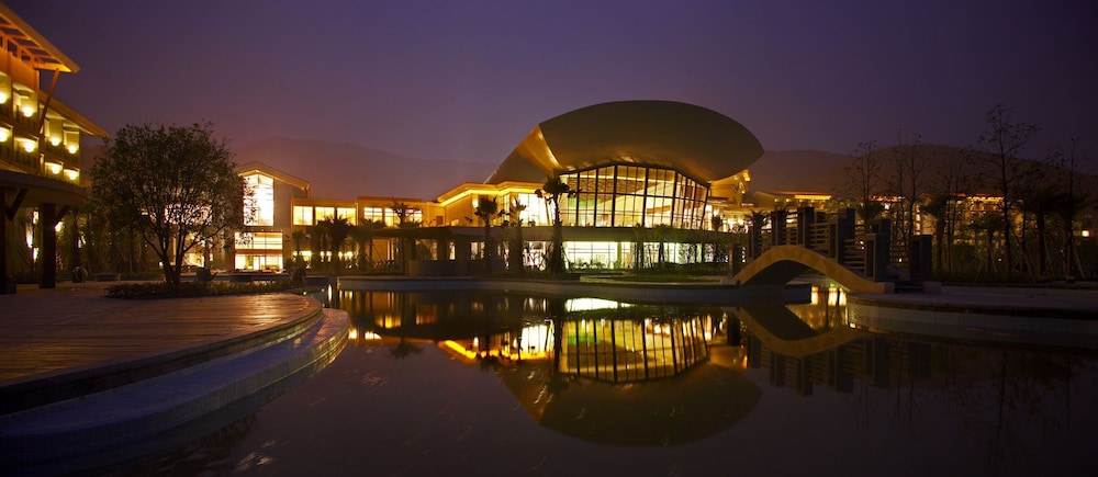 New Century Resort Jiu Long Lake Ningbo 52/53