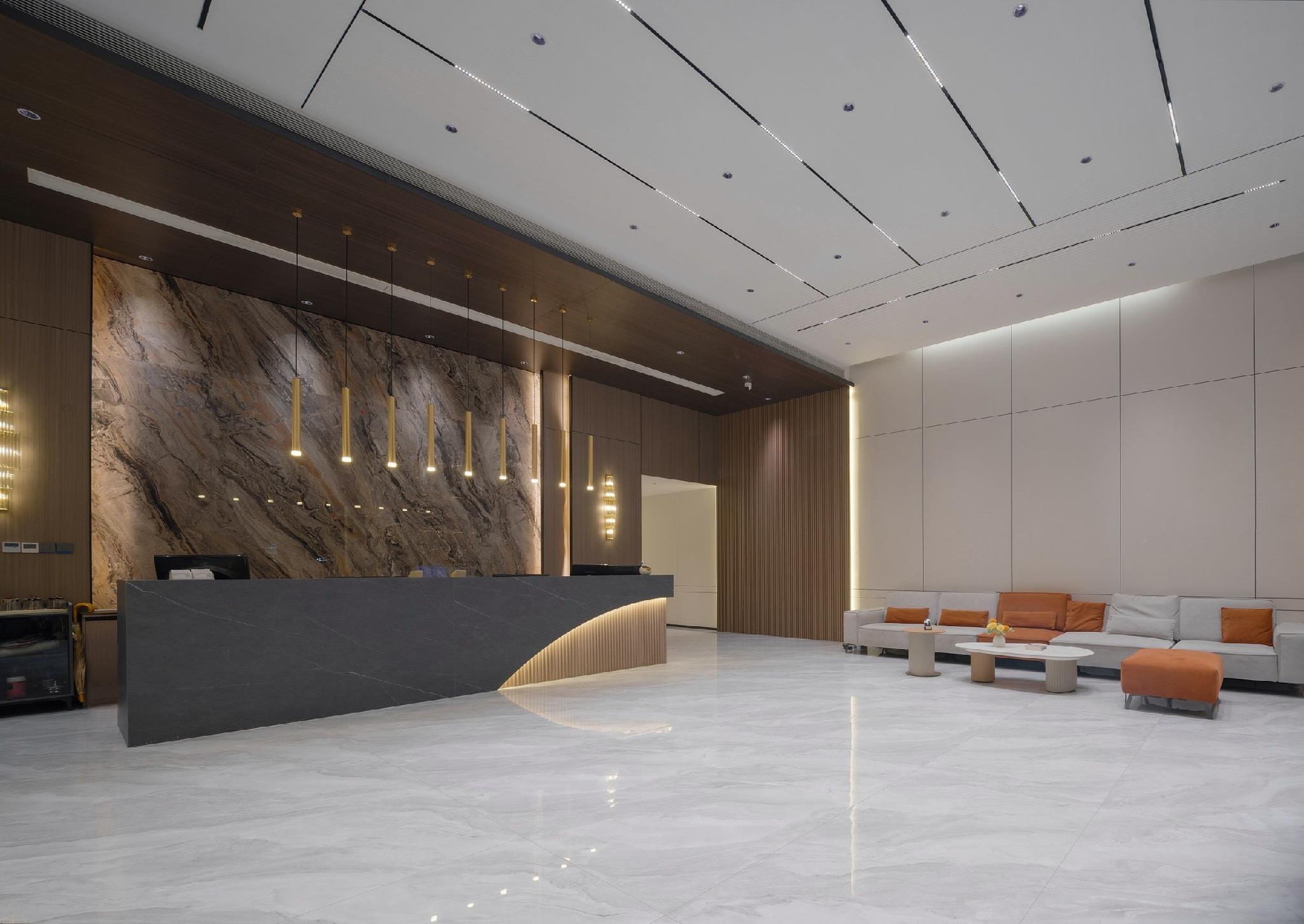 Vienna International Hotel (Huizhou South Railway Station, Wanda Plaza) 14/35