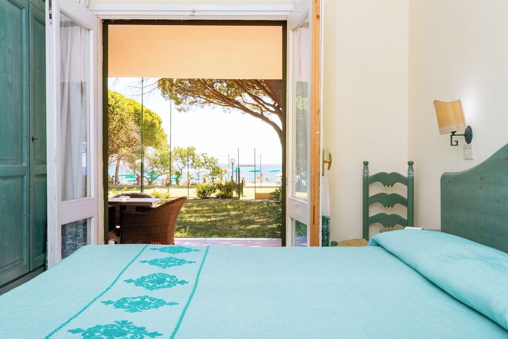 Club Hotel Marina Seada Beach 4/28