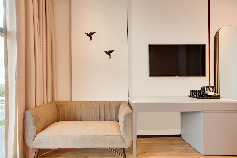 The District Hotel Jumeirah, Dubai 14/61