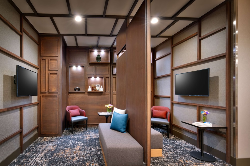 Hyatt Place Fayetteville/Springdale 29/33