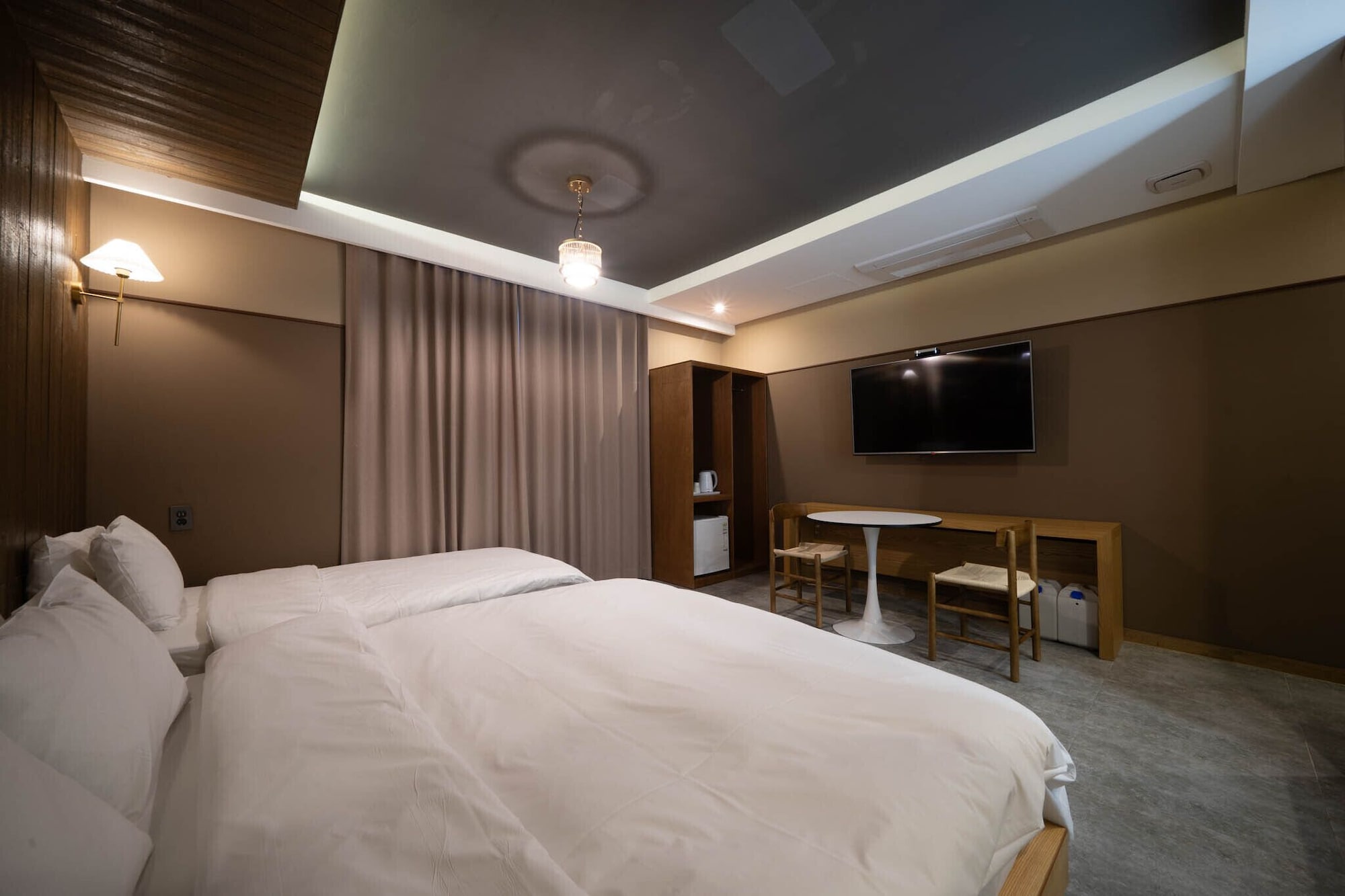 غرفة ديلوكس بسرير مزدوج وسرير فردي، Brown-Dot Hotel Daegu Hyukshin Doshi 6/10