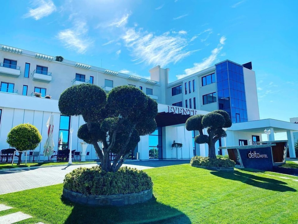 Delta Hotel 37/48