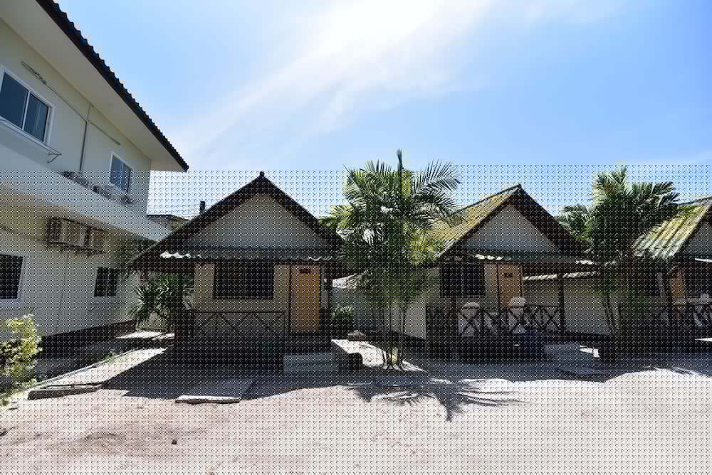 Varin Beach Resort 8/75