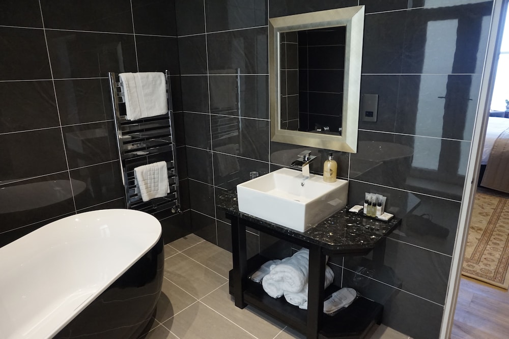 Halvard Hotel 43/50