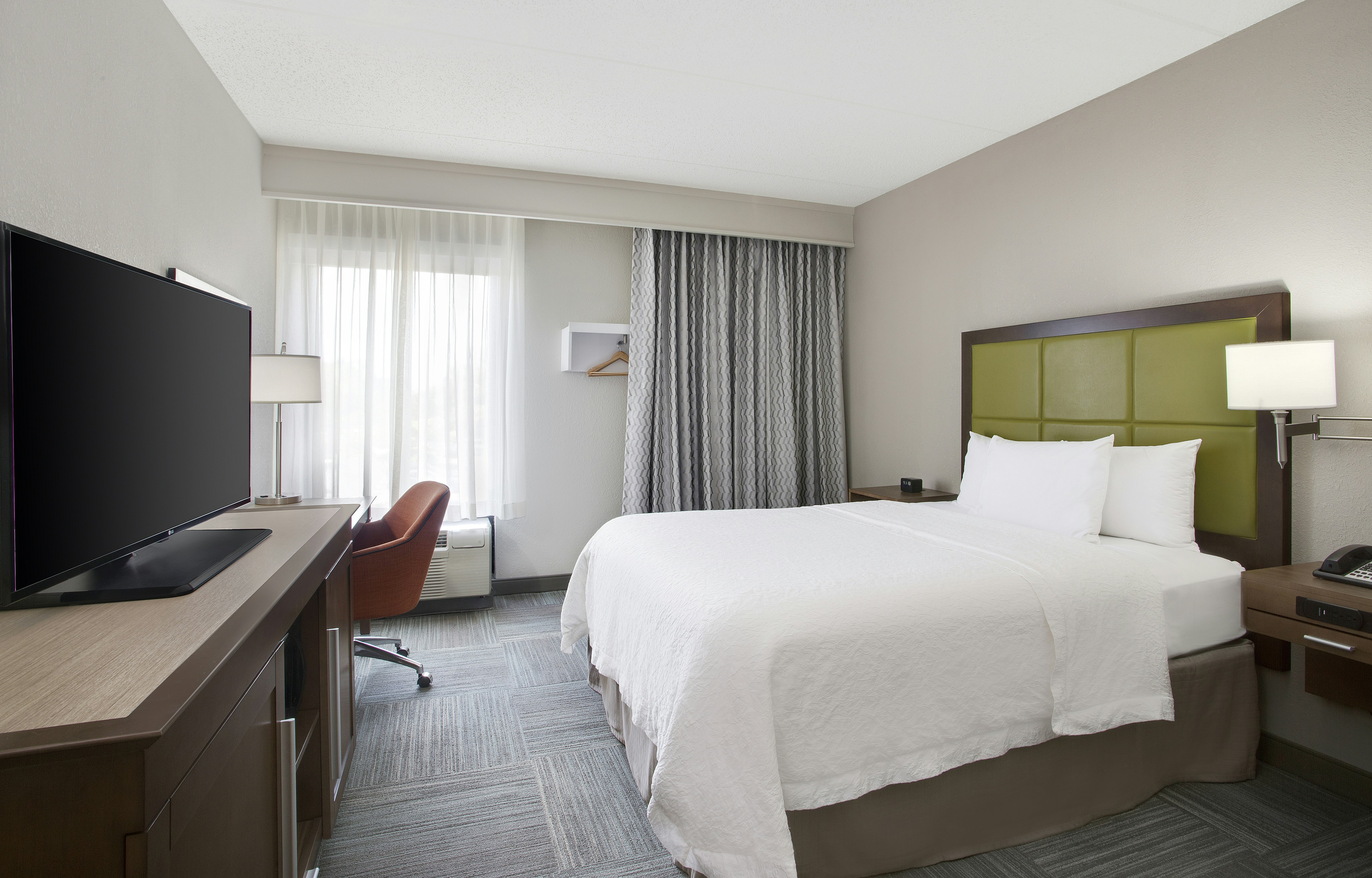 Hampton Inn Middletown 10/48