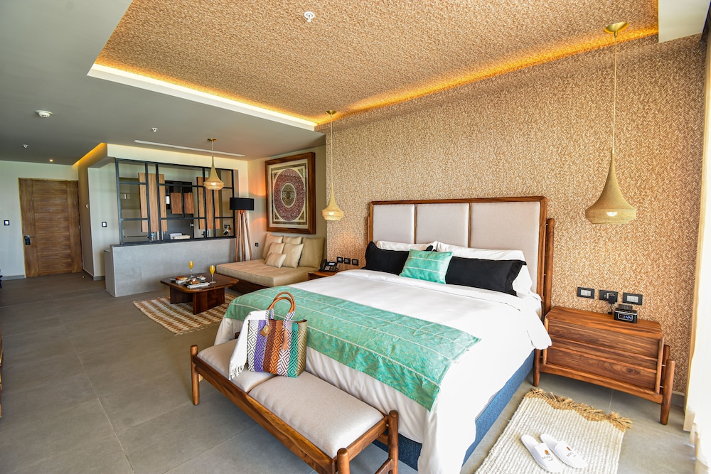 Mvngata Beach Hotel 5/50