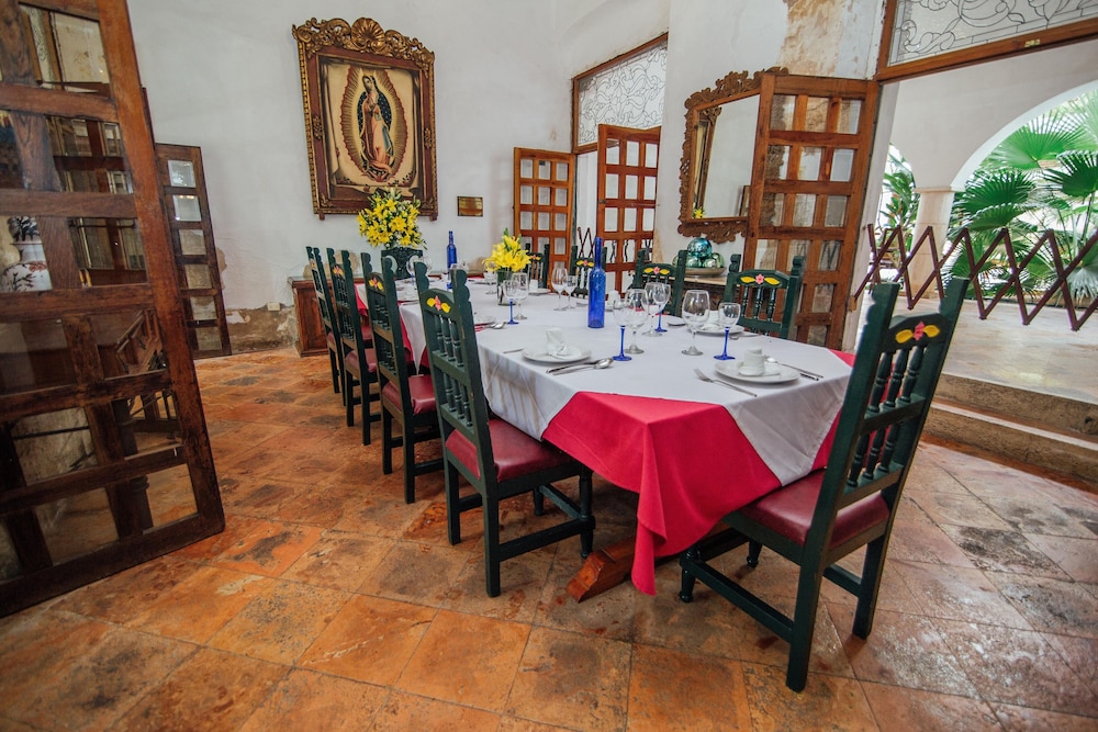 El Meson Del Marques 52/66