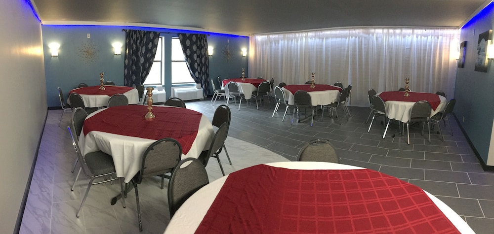 restaurant cafeteria