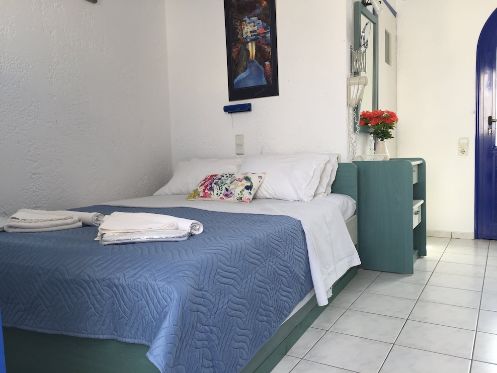 1 BEDROOM, APARTMENT, GARDEN VIEW