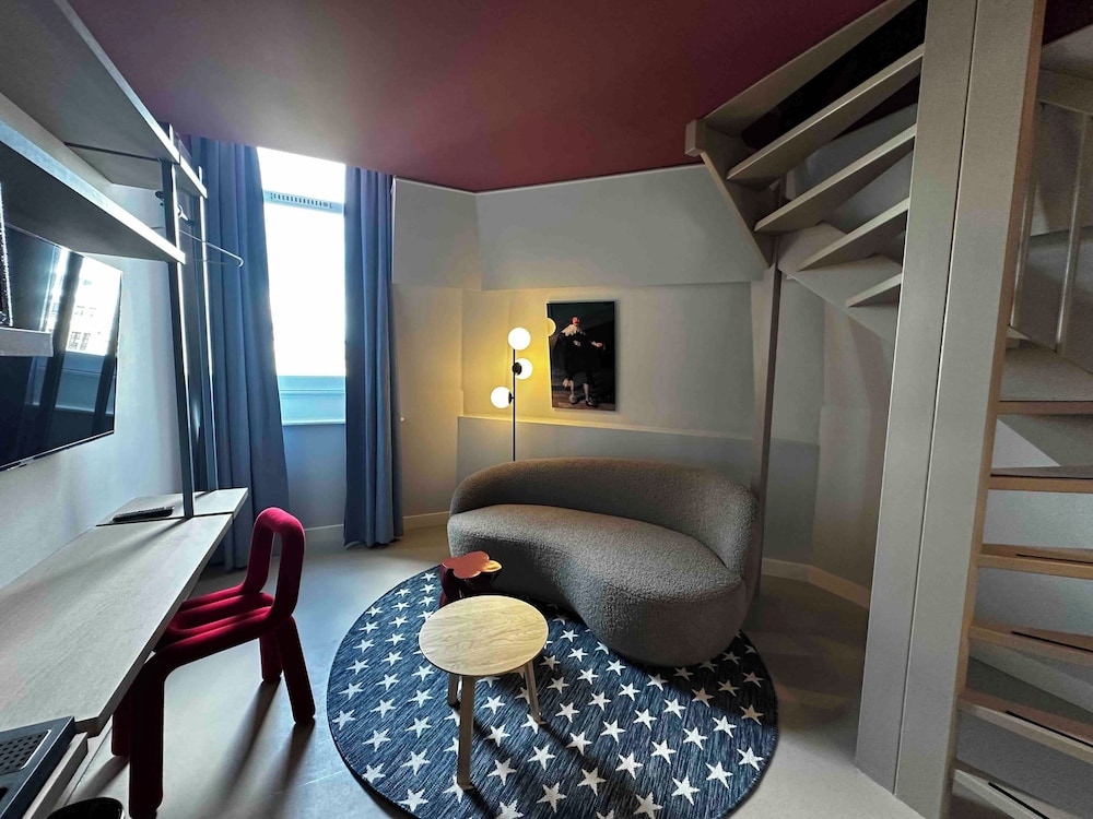 Loft, Executive, Suite, King Bed