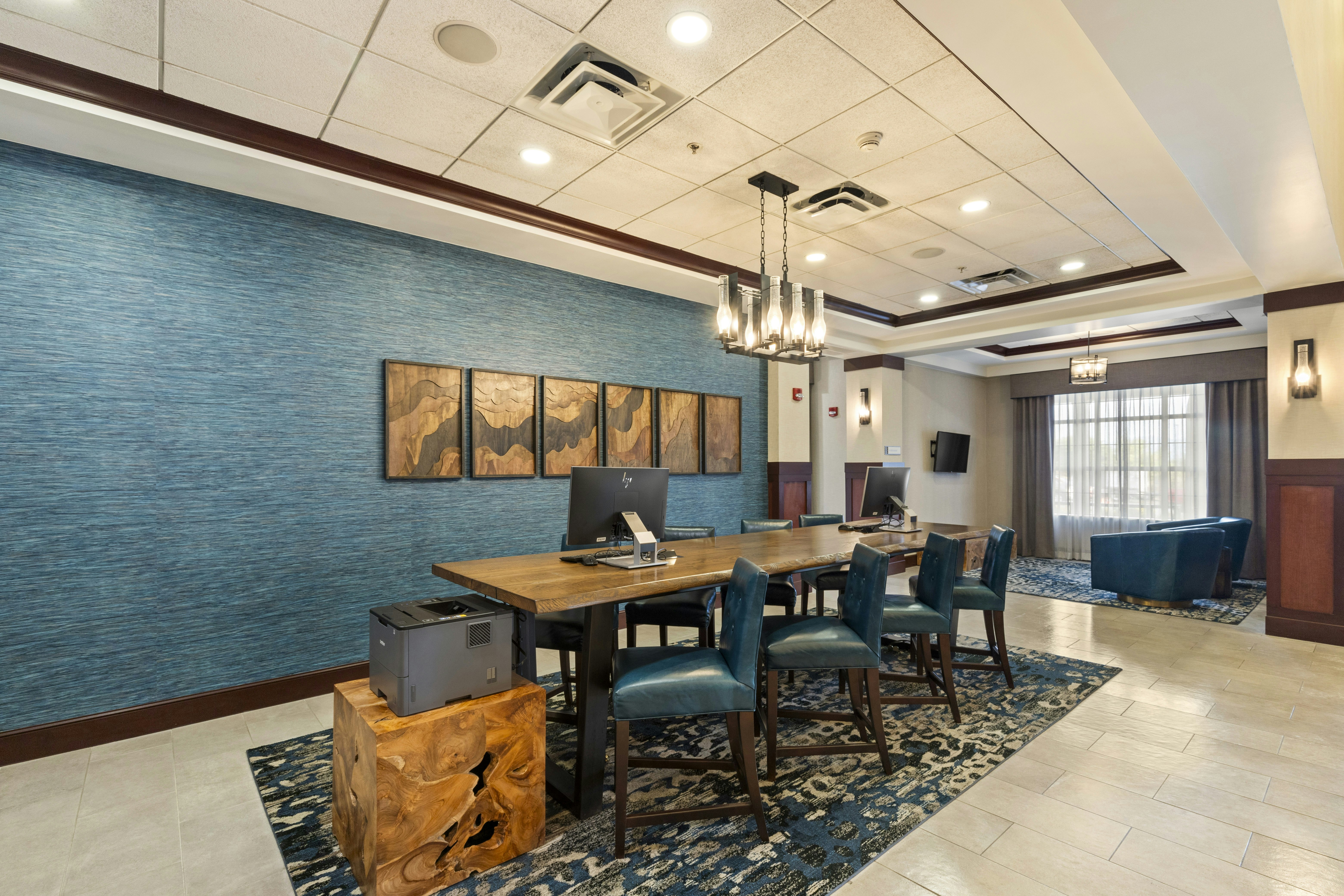 Doubletree By Hilton Front Royal Blue Ridge Shadows 11/25