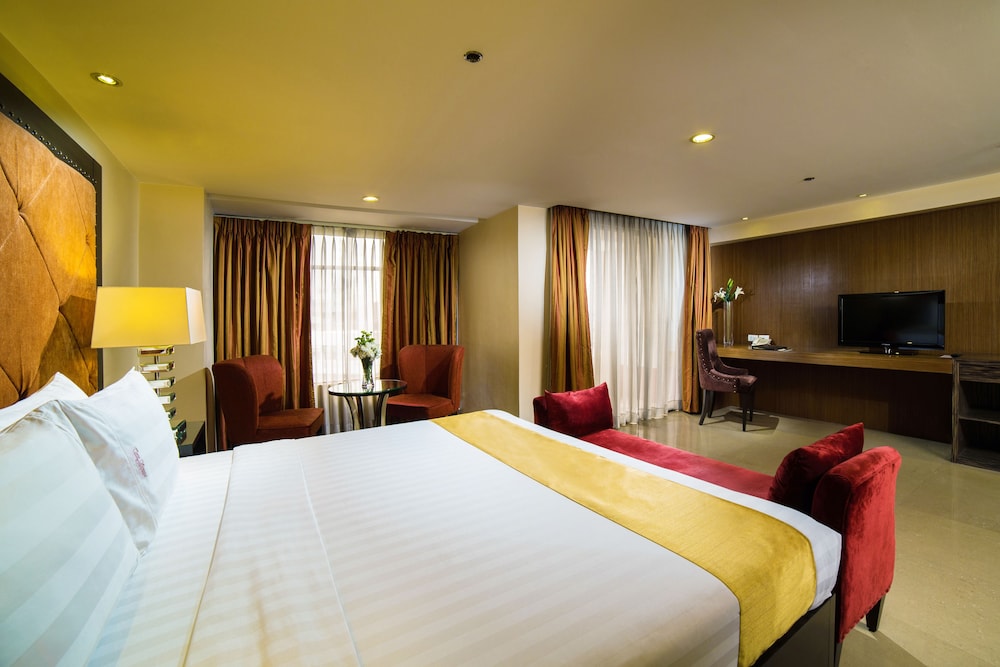 TORRE VENEZIA HOTEL 10/50