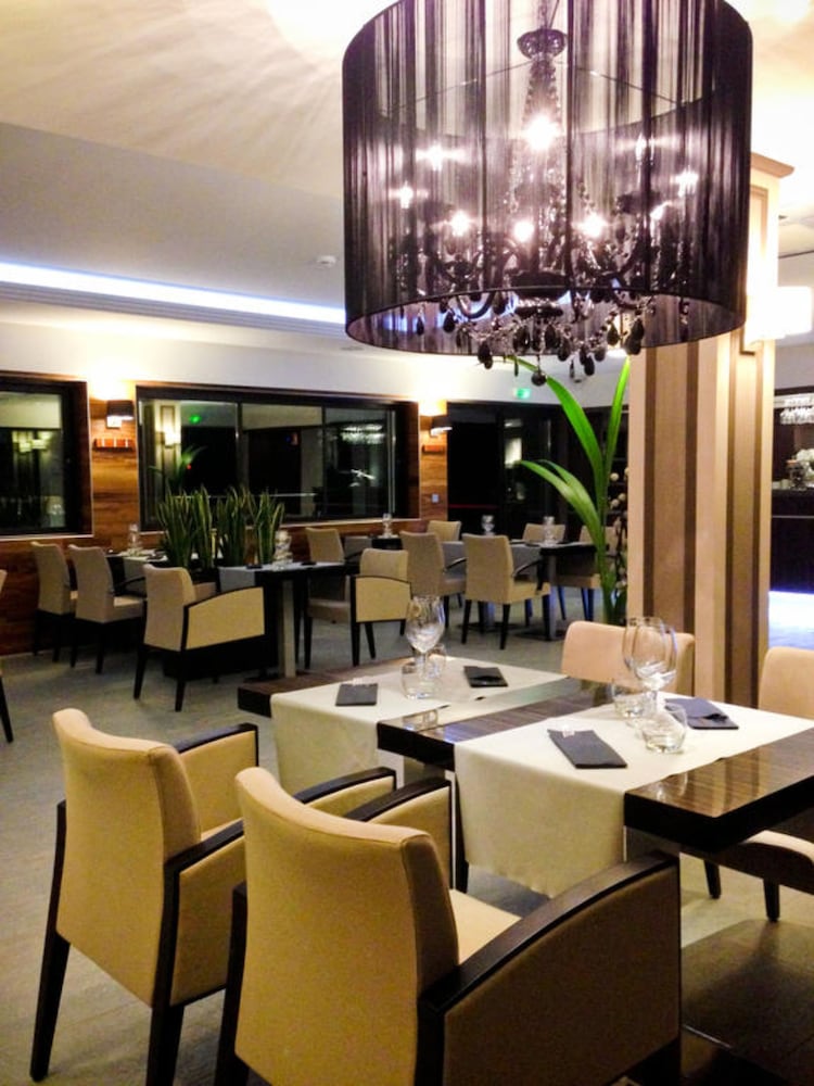 Villa Azur Hotel 16/34