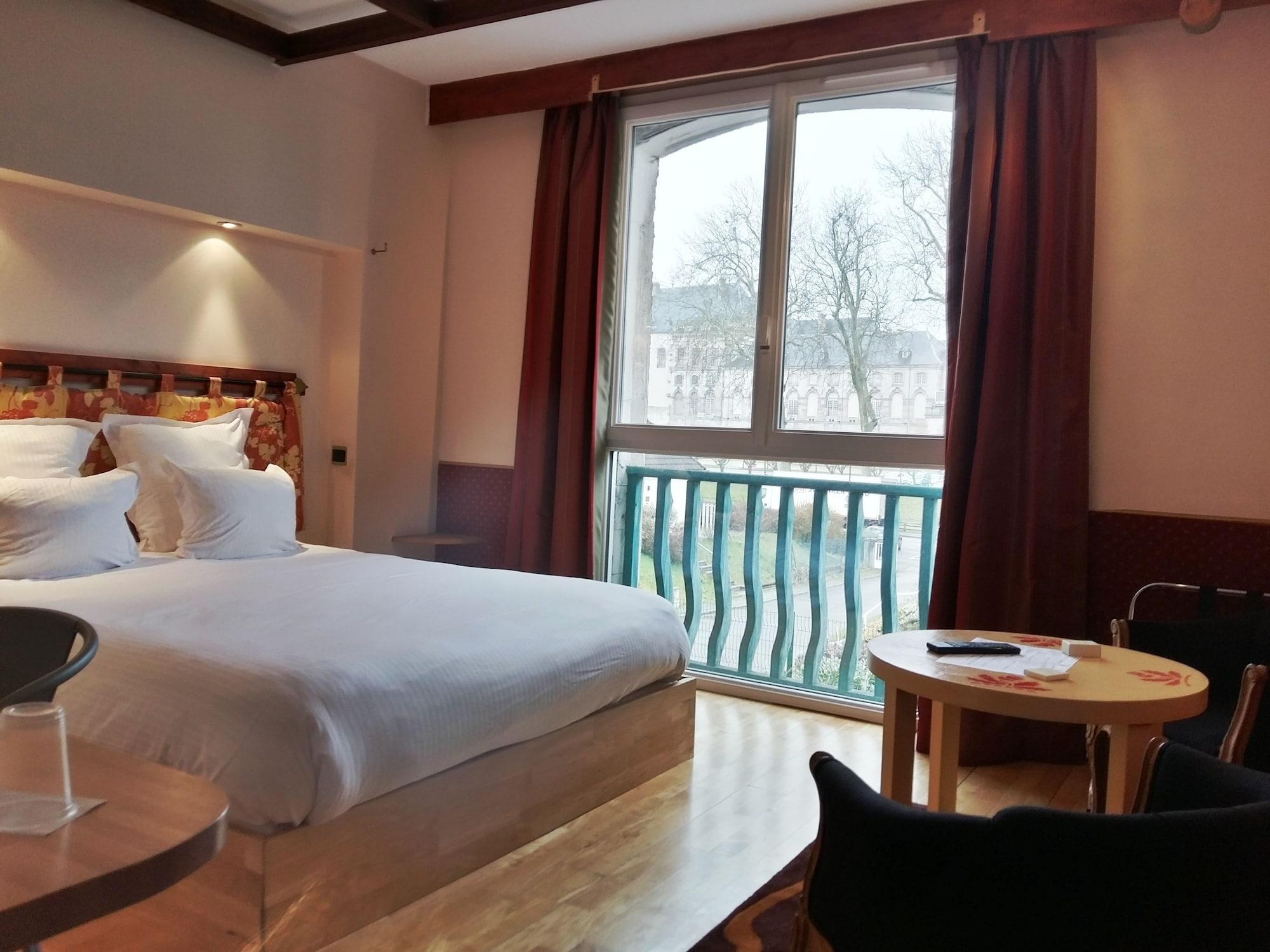 Hotel Les Pages 11/50