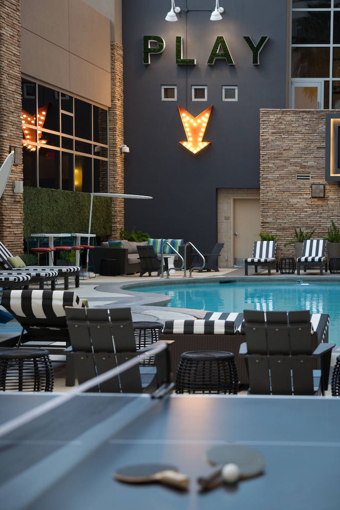 Renaissance Las Vegas 27/54