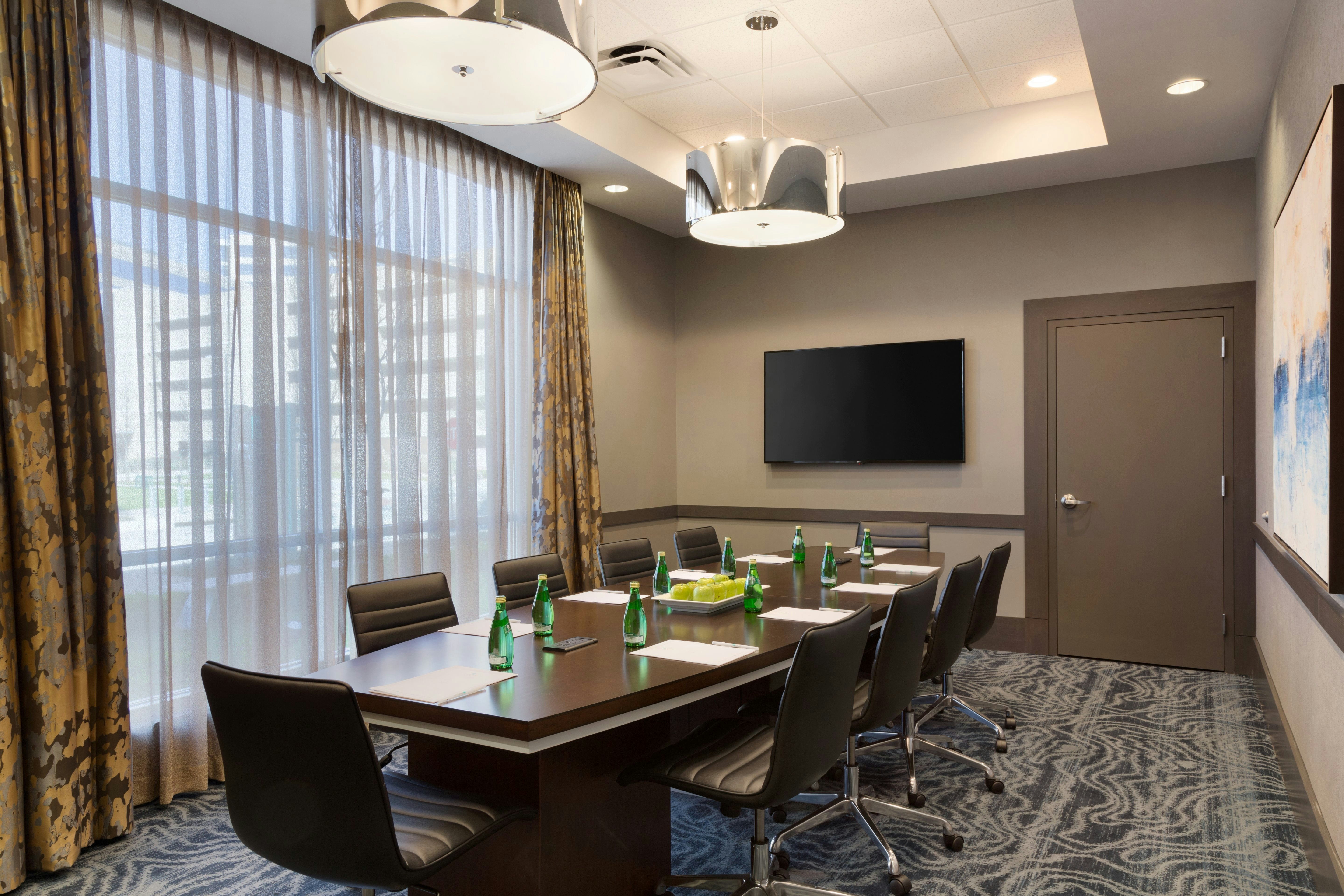 Embassy Suites By Hilton The Woodlands At Hughes Landing 14/19