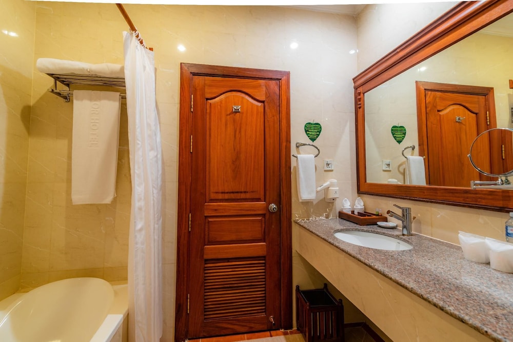 Empress Residence Resort And Spa 73/73