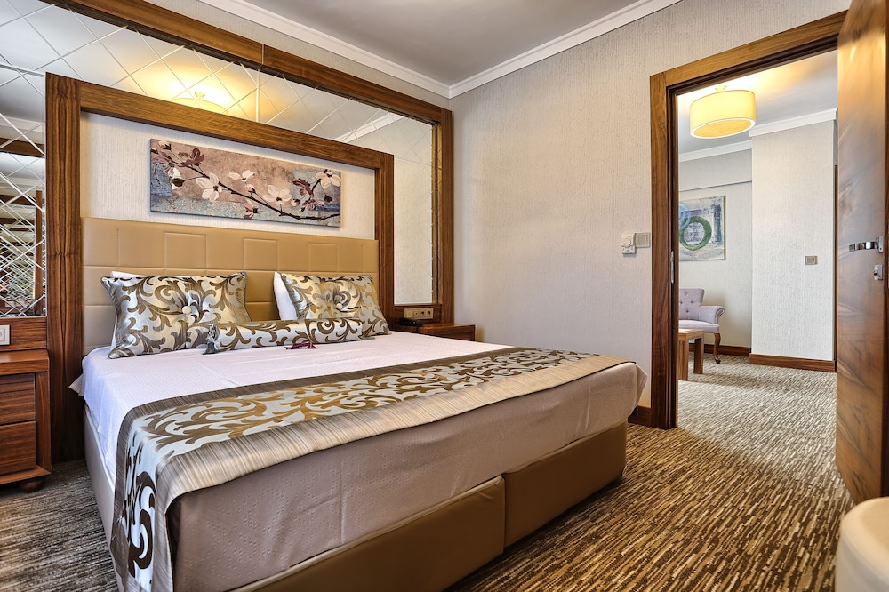 City Hotel Residence 10/42