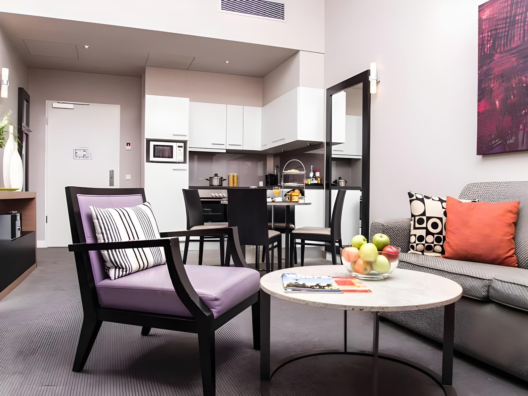 1 BEDROOM, APARTMENT, SINGLE