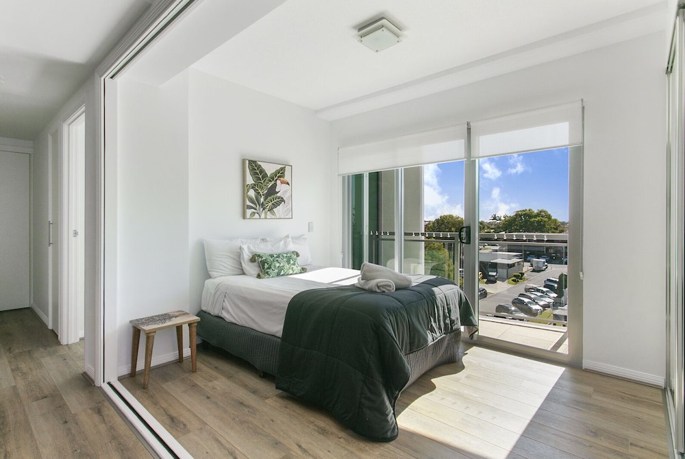 Proximity Waterfront Apartments 17/46