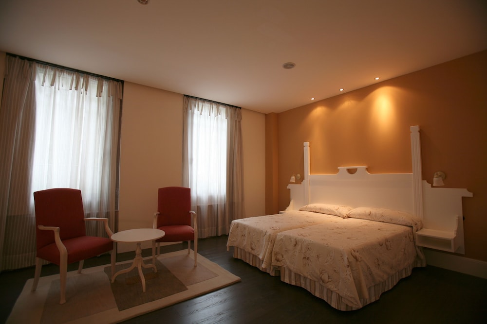 Hotel Balneario La Hermida 6/43