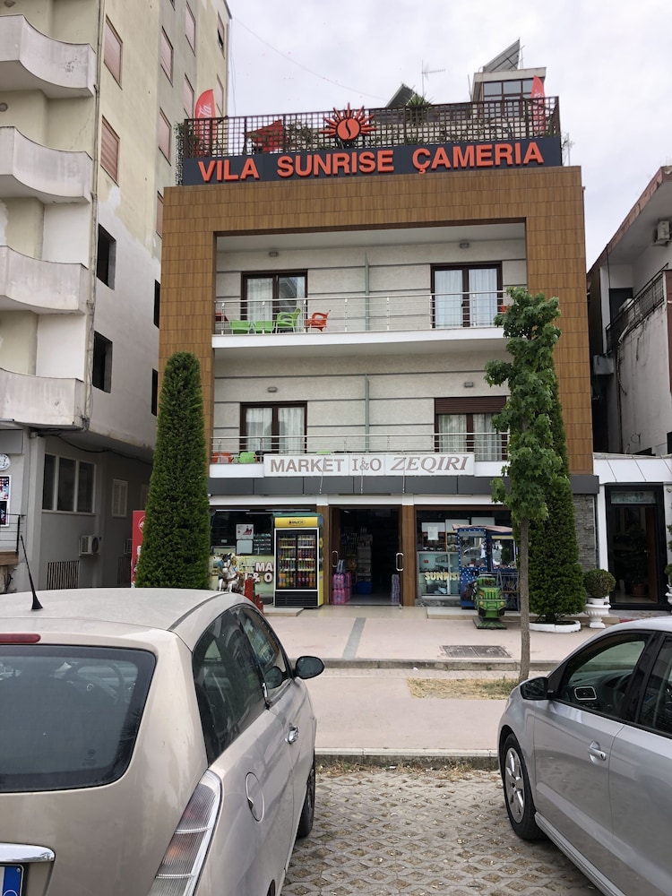 Sunrise Hotel Cameria 36/50