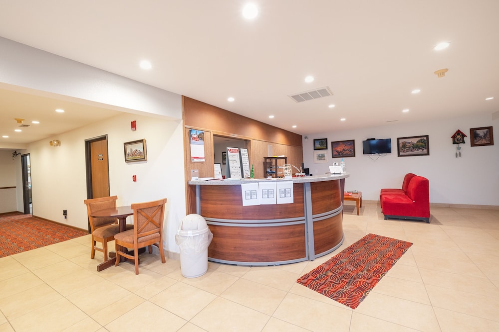 Lobby at Harlan Inn and Suites By OYO Harlan, HARLAN - IA