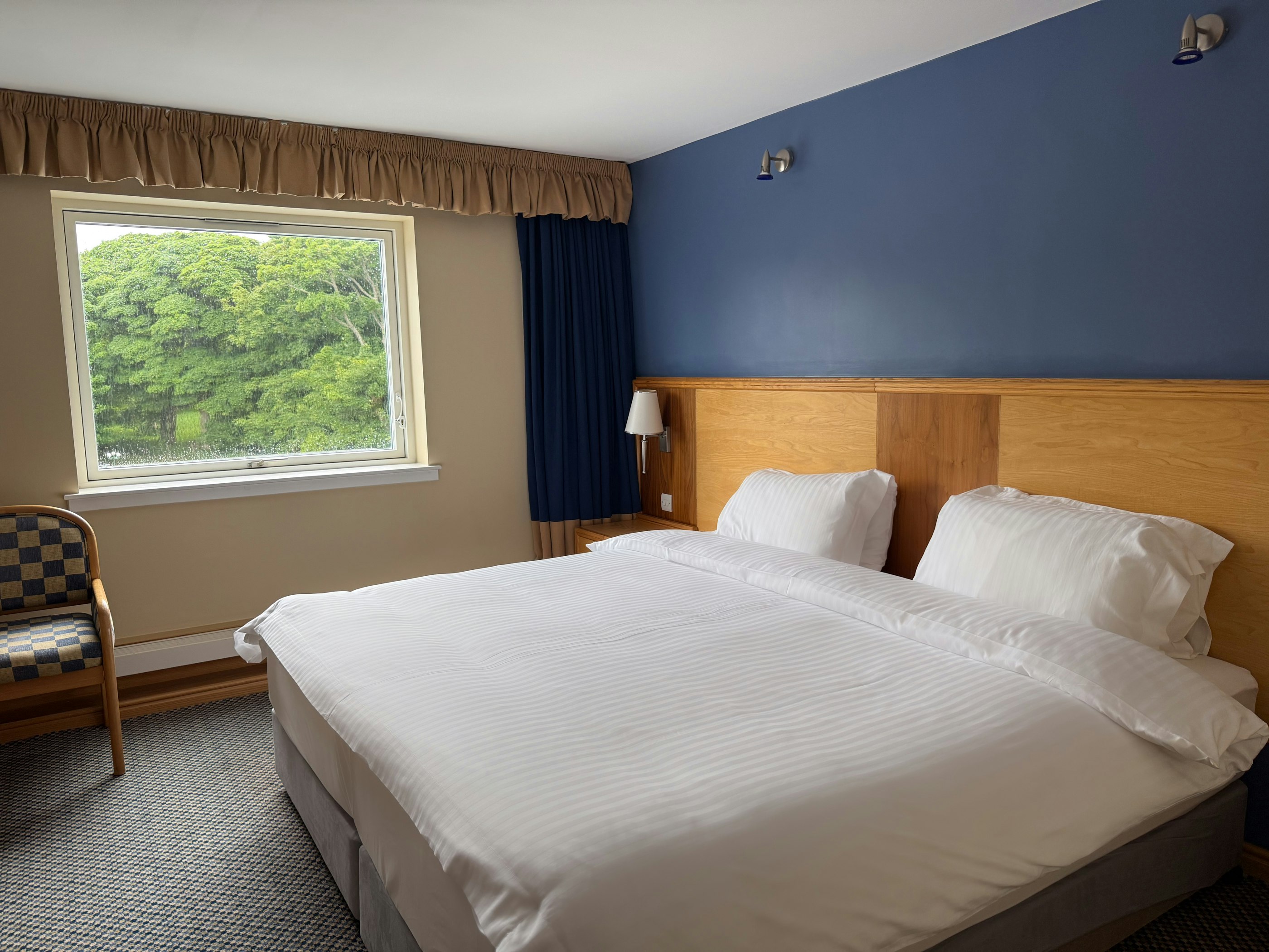 Cabarfeidh Hotel 27/82