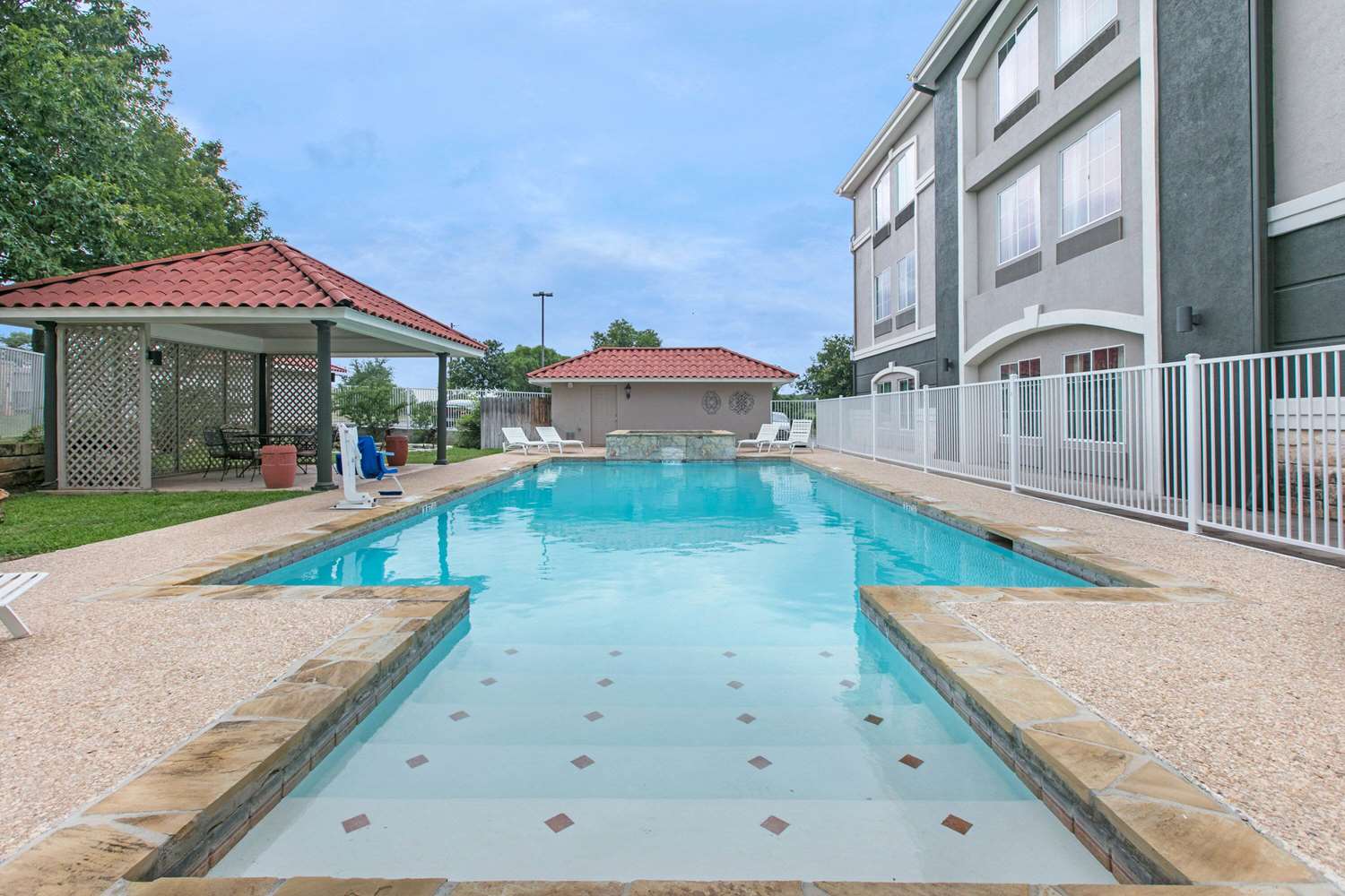 La Quinta Inn & Suites by Wyndham Fredericksburg 43/48