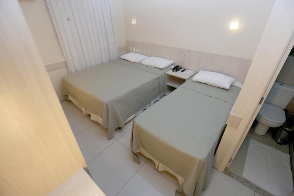 STAY INN HOTEL 31/53