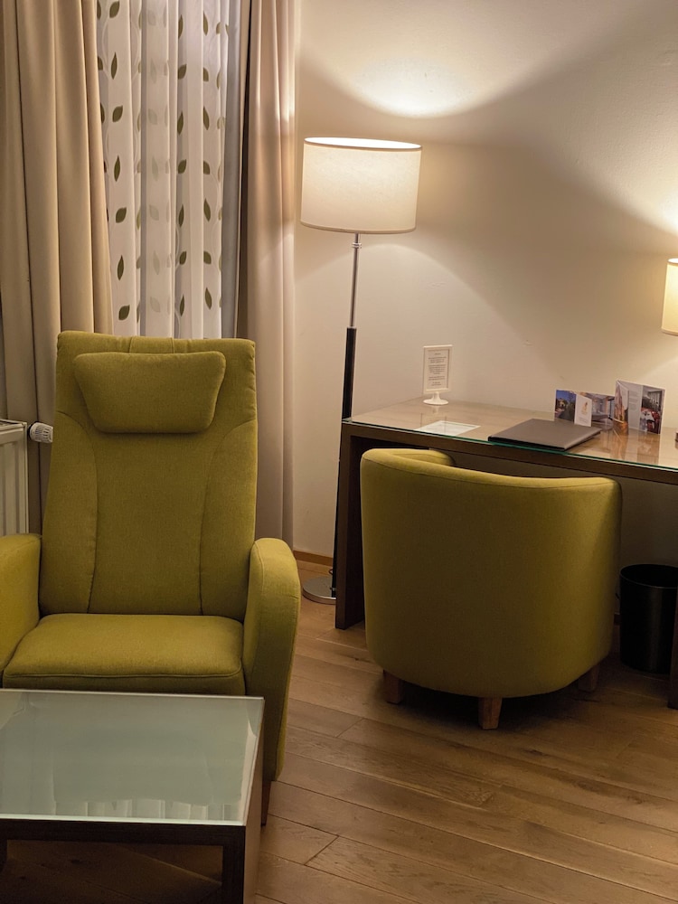 Hotel Am Herkules - Garni 32/49
