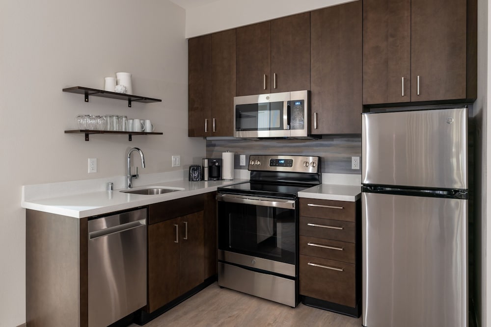 Residence Inn by Marriott Lancaster Palmdale 41/42