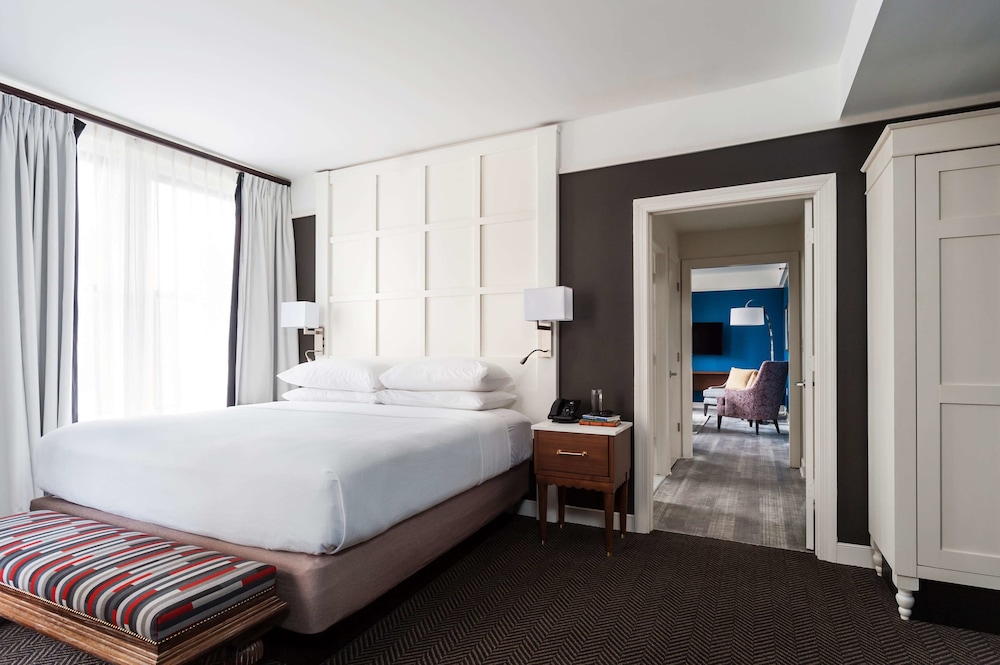 HOMEY, SUITE, KING BED