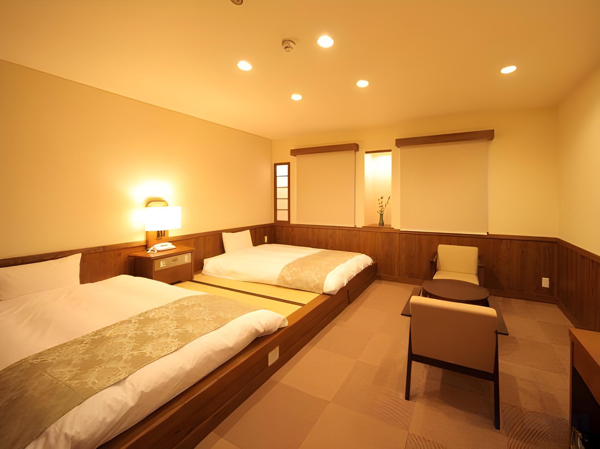 Run of House, Twin Beds