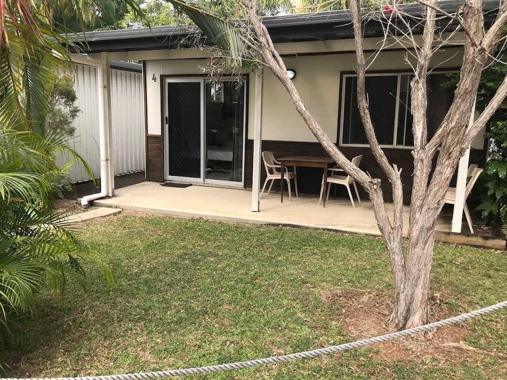 Bush Village Budget Cabins 68/73