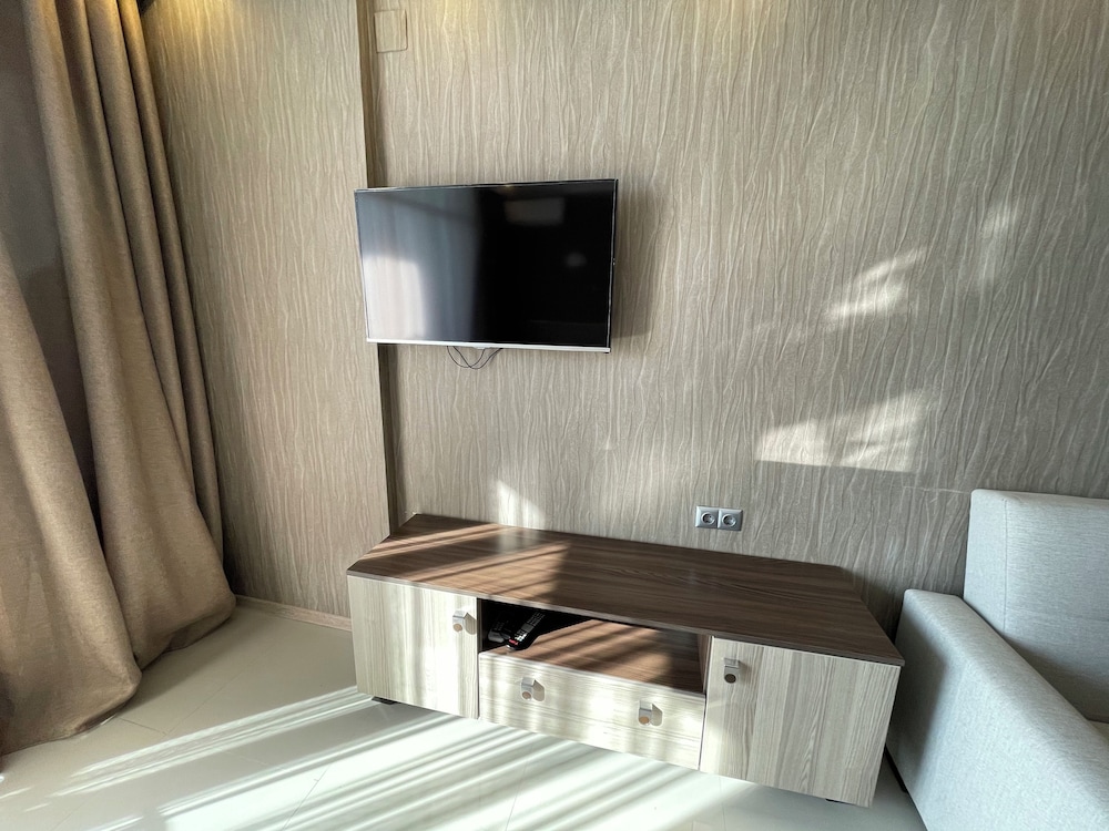 Batumi Real Lux 28/50