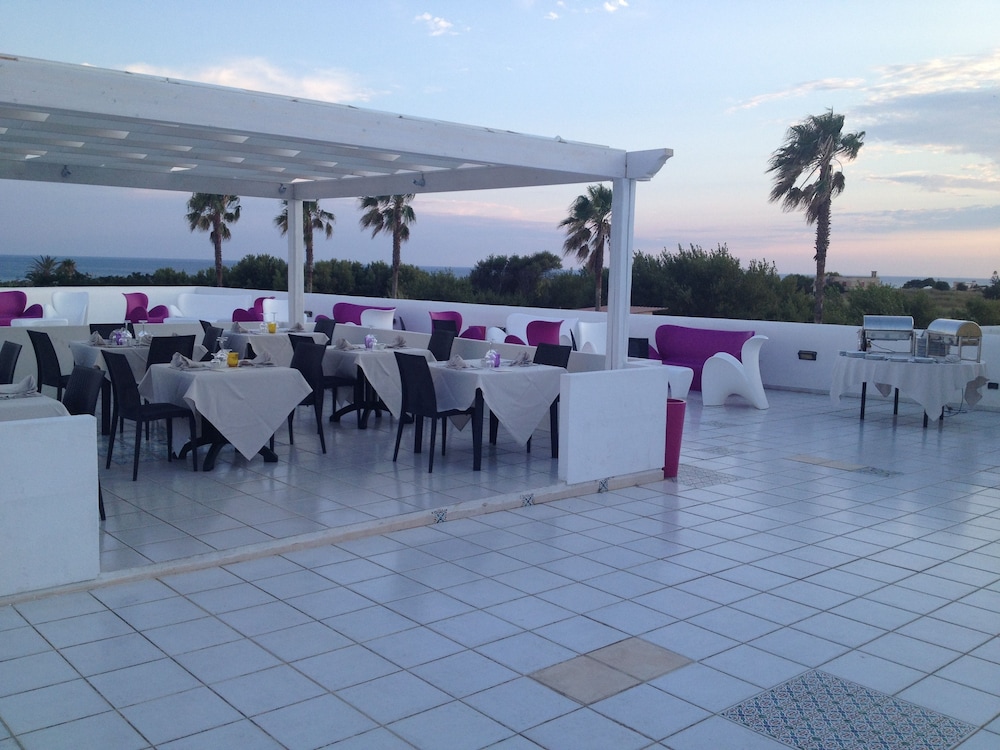 ZAHIRA RESORT AND VILLAGE 18/33