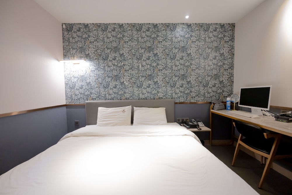 Hound Hotel Seomyeon-Bumcheon 19/50